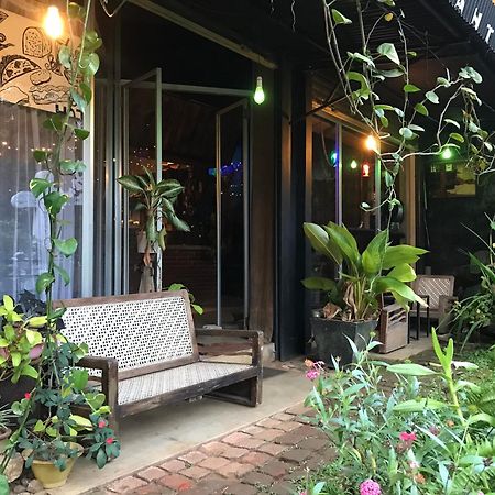 La Pinchi " Pinchi'S Bed " Hotel Gampola Exterior photo